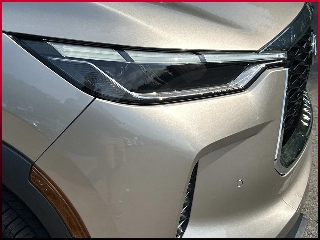 Used 2023 INFINITI QX60 Sensory FWD image 10