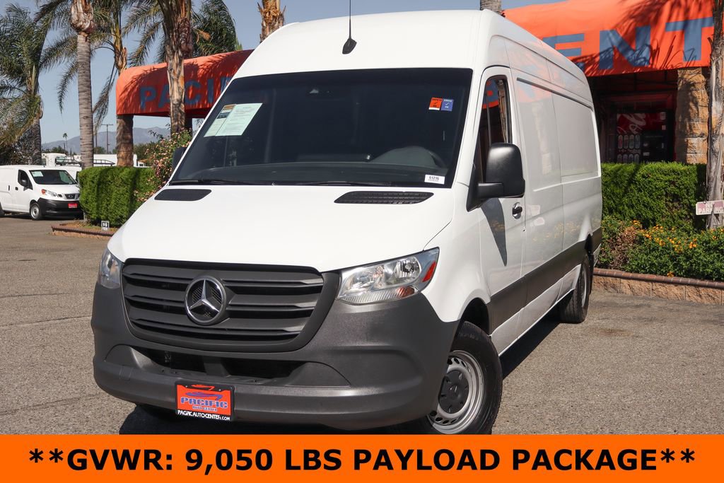 Used 2024 Mercedes-Benz Sprinter 2500 w/ Acoustic Package image 4