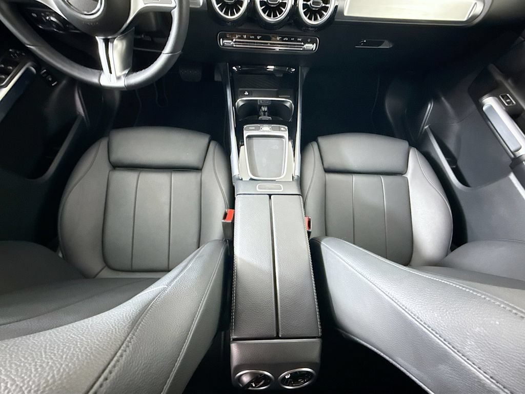 Certified 2025 Mercedes-Benz GLB 250 image 16