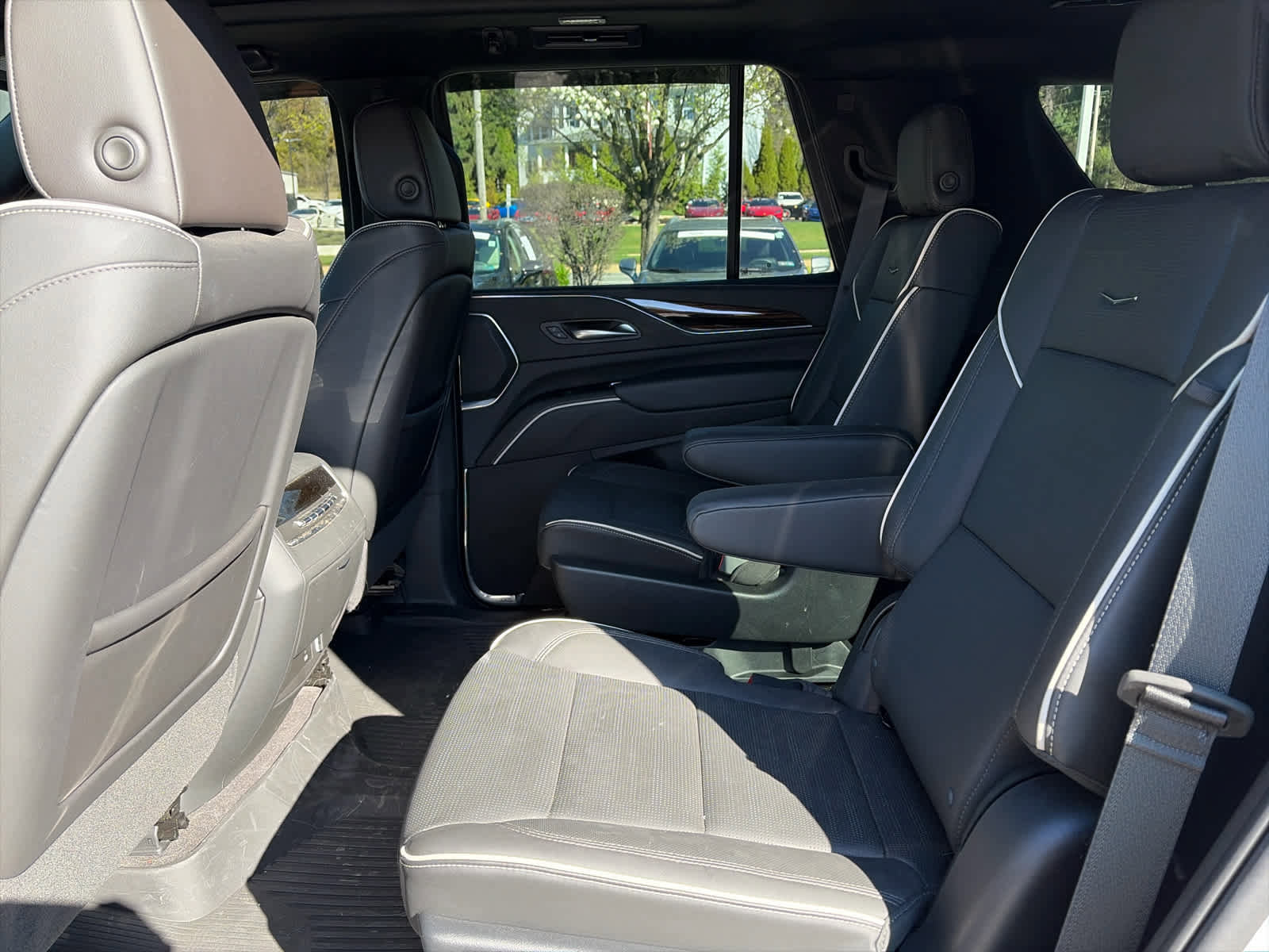 Certified 2023 Cadillac Escalade Premium Luxury w/ LPO, Floor Liner Package image 10