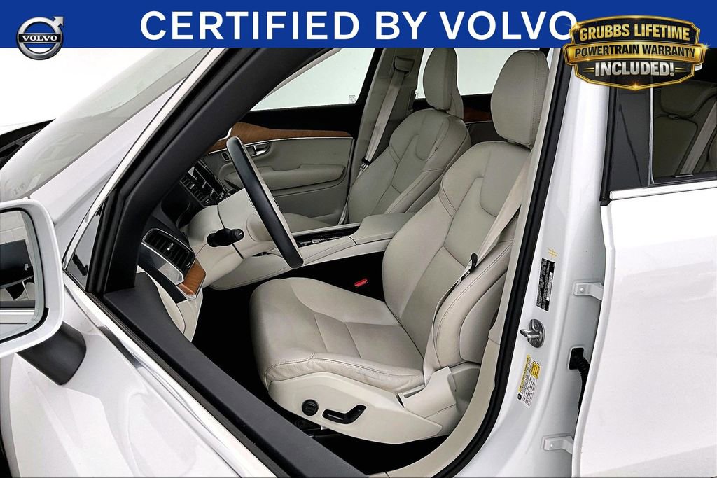 Used 2022 Volvo XC90 T6 Momentum w/ Climate Package AWD/4WD image 33