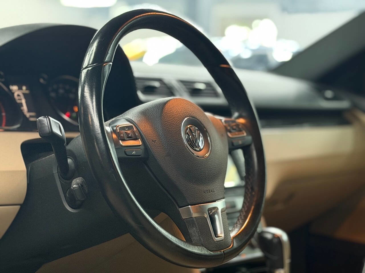 Used 2014 Volkswagen CC Executive FWD image 4