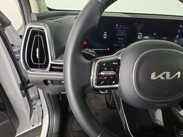 Used 2025 Kia Sorento S image 27