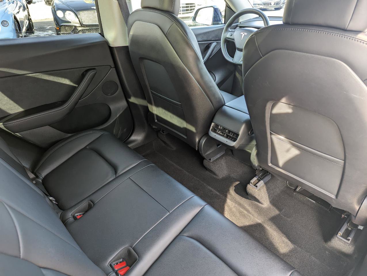 Used 2021 Tesla Model Y Long Range image 34