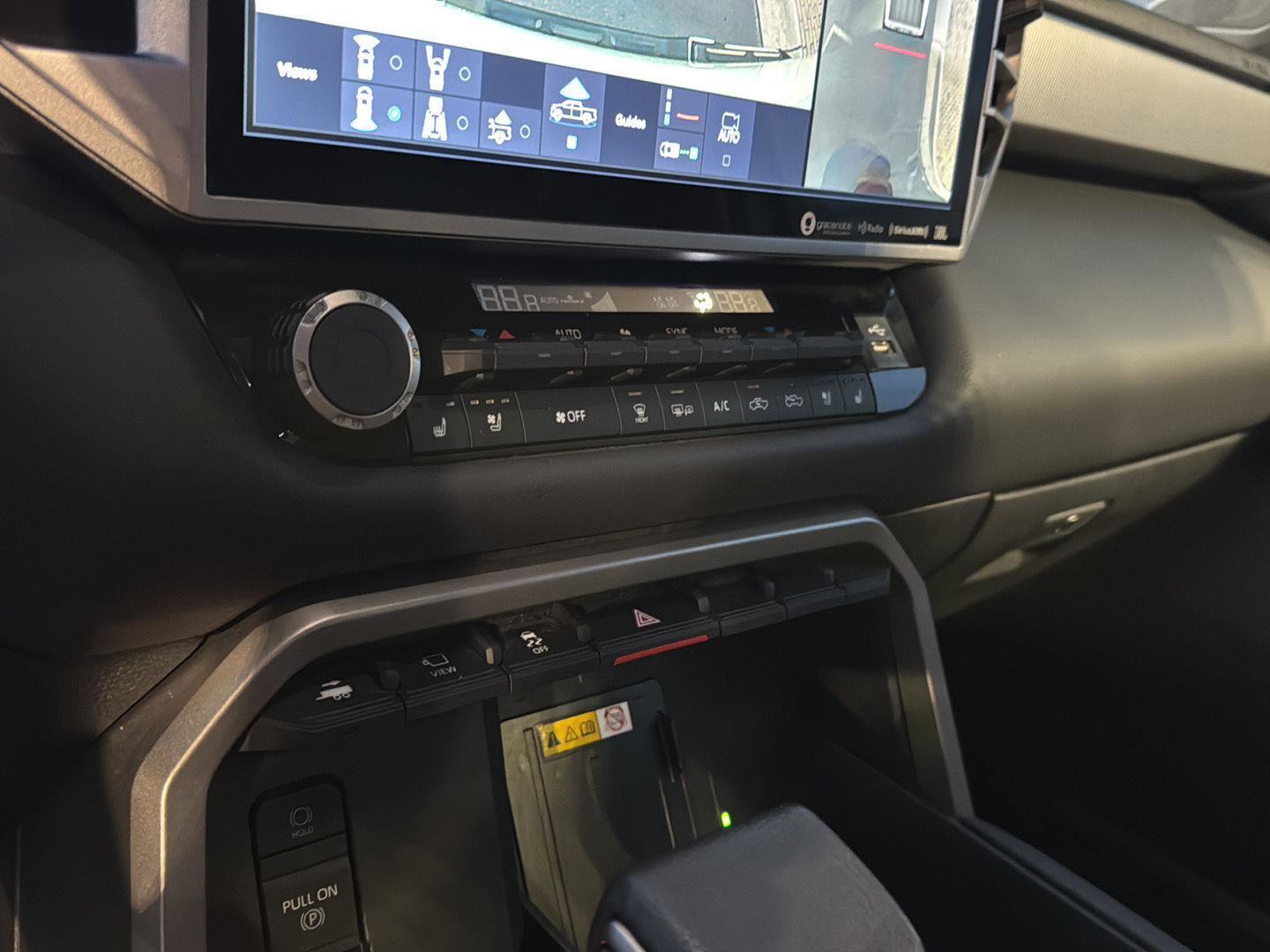 Used 2024 Toyota Tundra Limited image 23