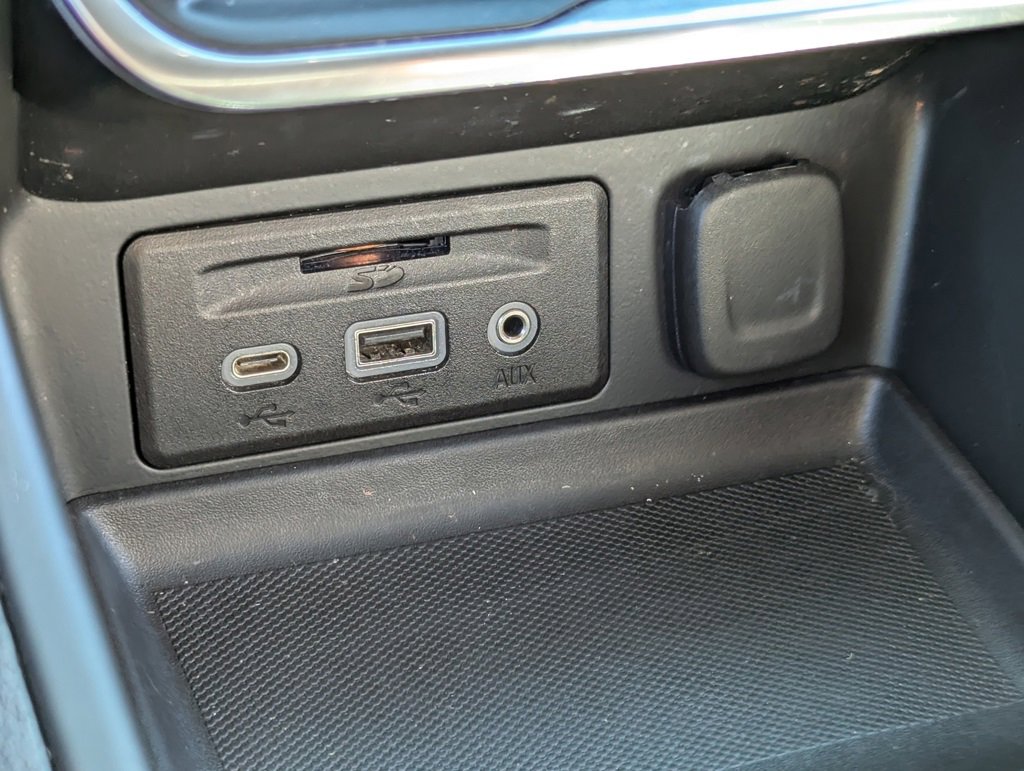 Used 2021 GMC Terrain SLT image 22