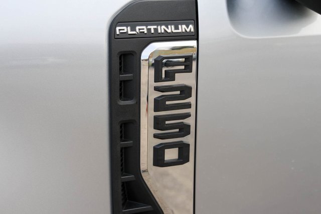 Used 2023 Ford F250 Platinum w/ Tremor Off-Road Package image 8