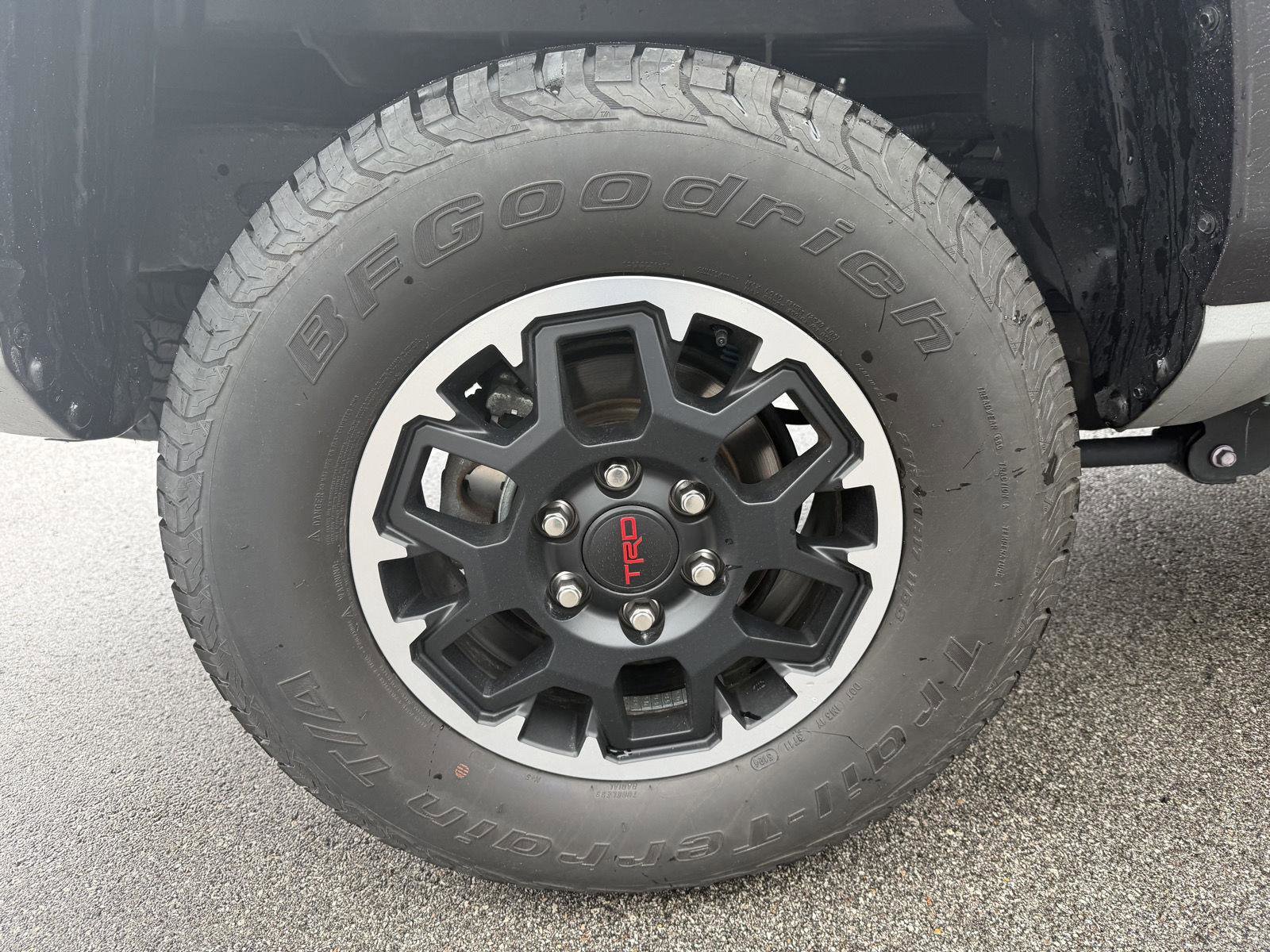 Used 2025 Toyota Tacoma TRD Off-Road AWD/4WD image 13
