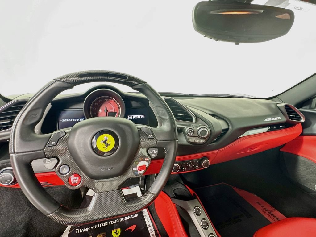 Used 2016 Ferrari 488 GTB RWD image 10