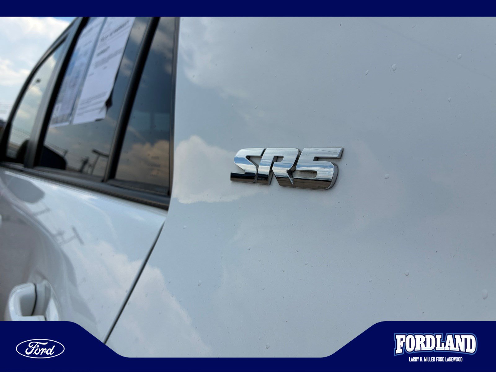 Used 2018 Toyota 4Runner SR5 Premium AWD/4WD image 24