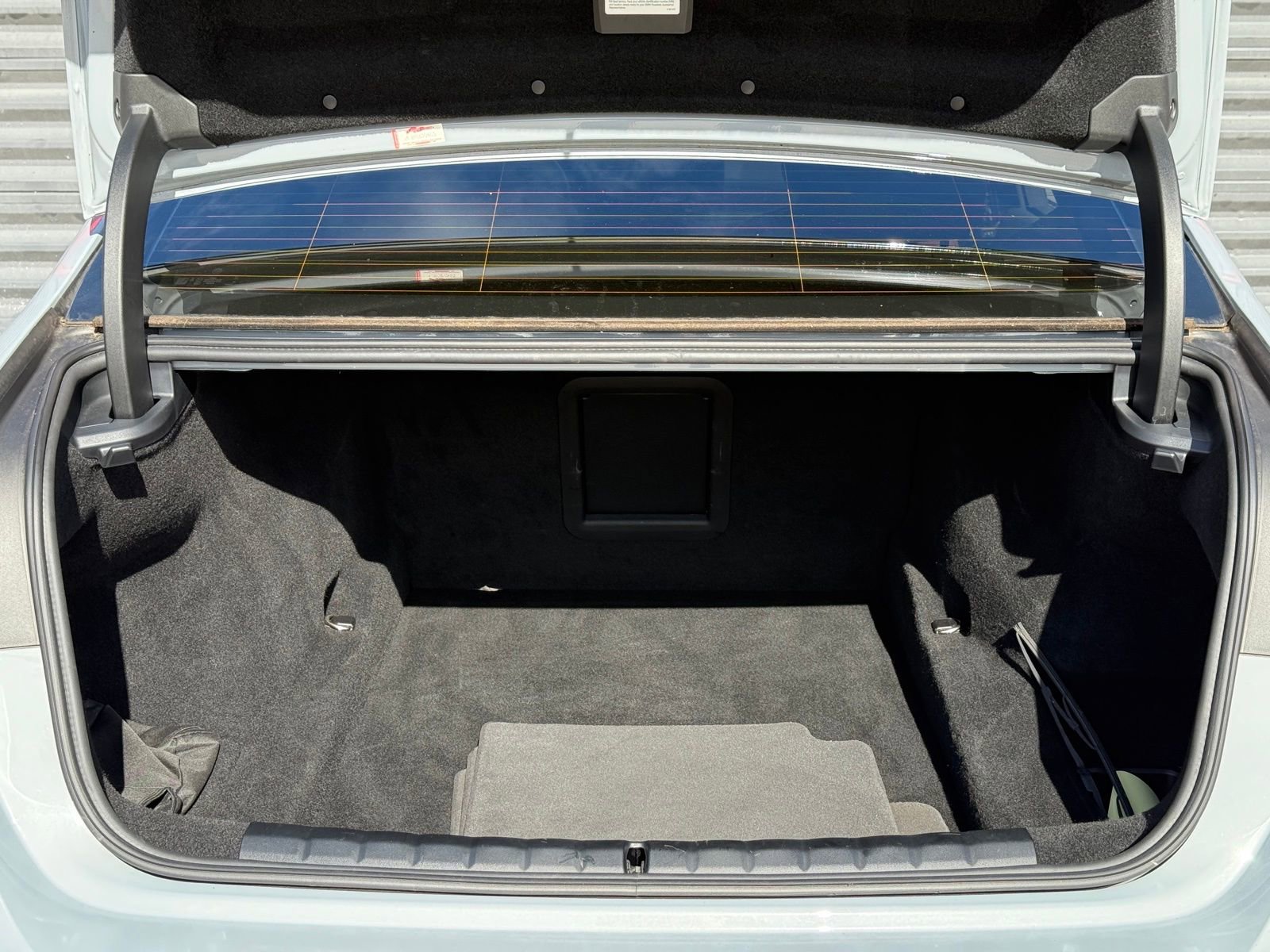 Used 2023 BMW 760i xDrive image 42