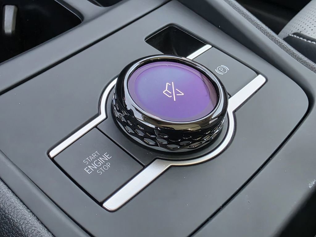 New 2026 Volkswagen Tiguan SE image 14