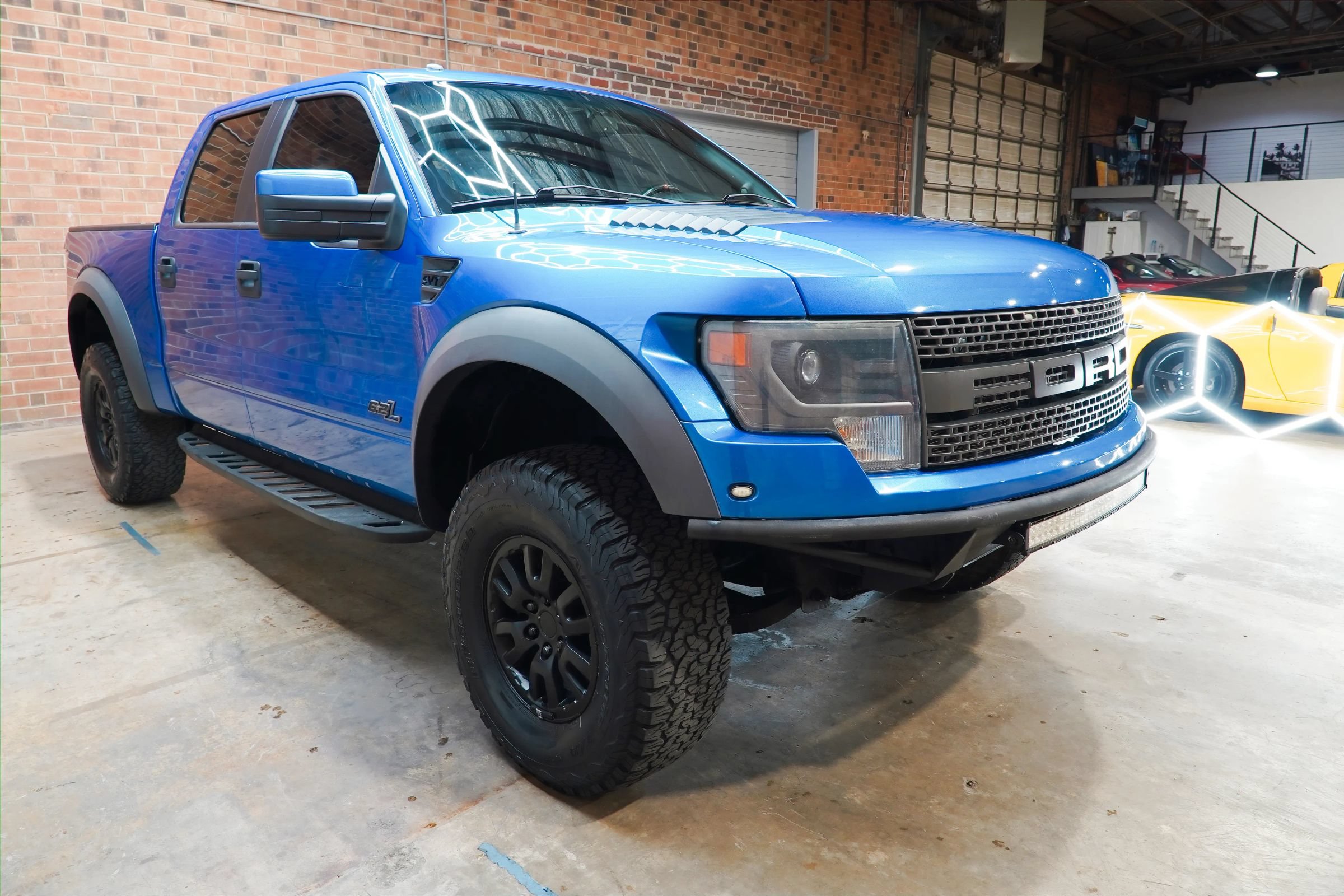 Used 2014 Ford F150 Raptor w/ Equipment Group 801A Luxury AWD/4WD image 3