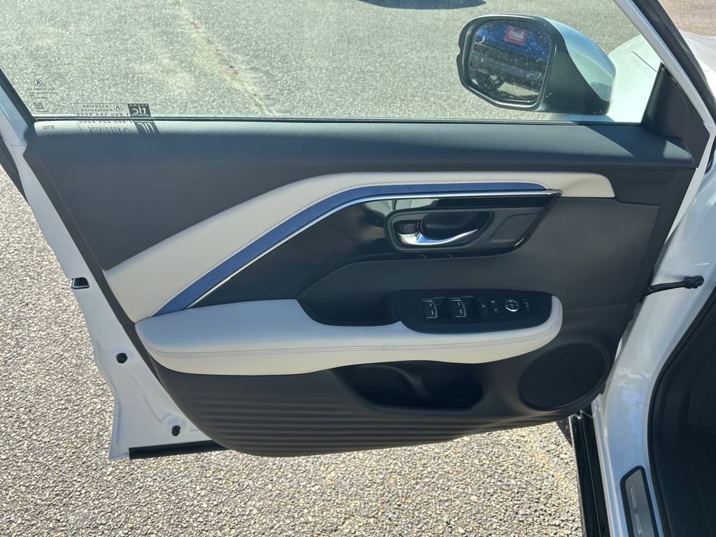 New 2025 Acura ADX A-Spec image 12