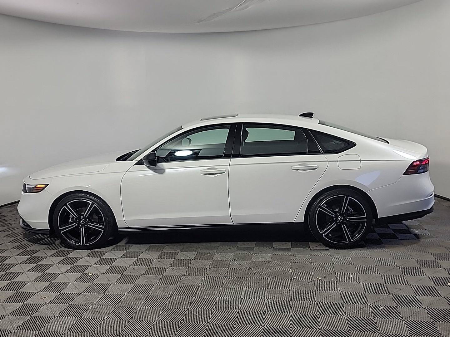 Certified 2026 Honda Accord SE image 10