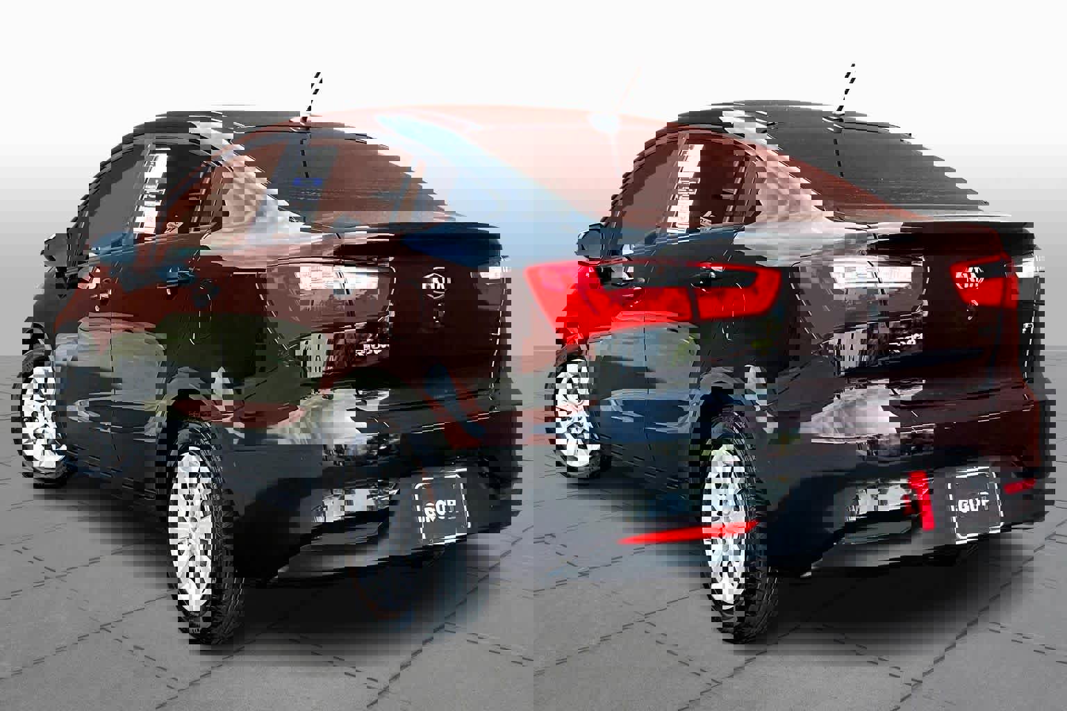 Used 2017 Kia Rio EX w/ Eco Package image 11