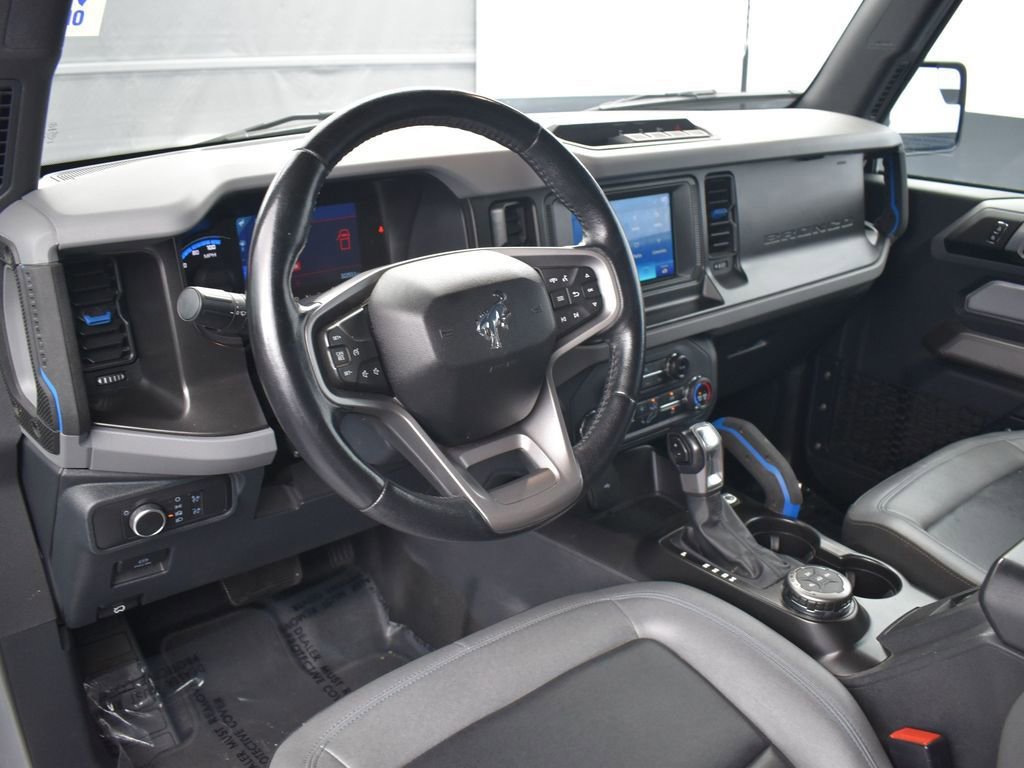 Used 2022 Ford Bronco Black Diamond image 8