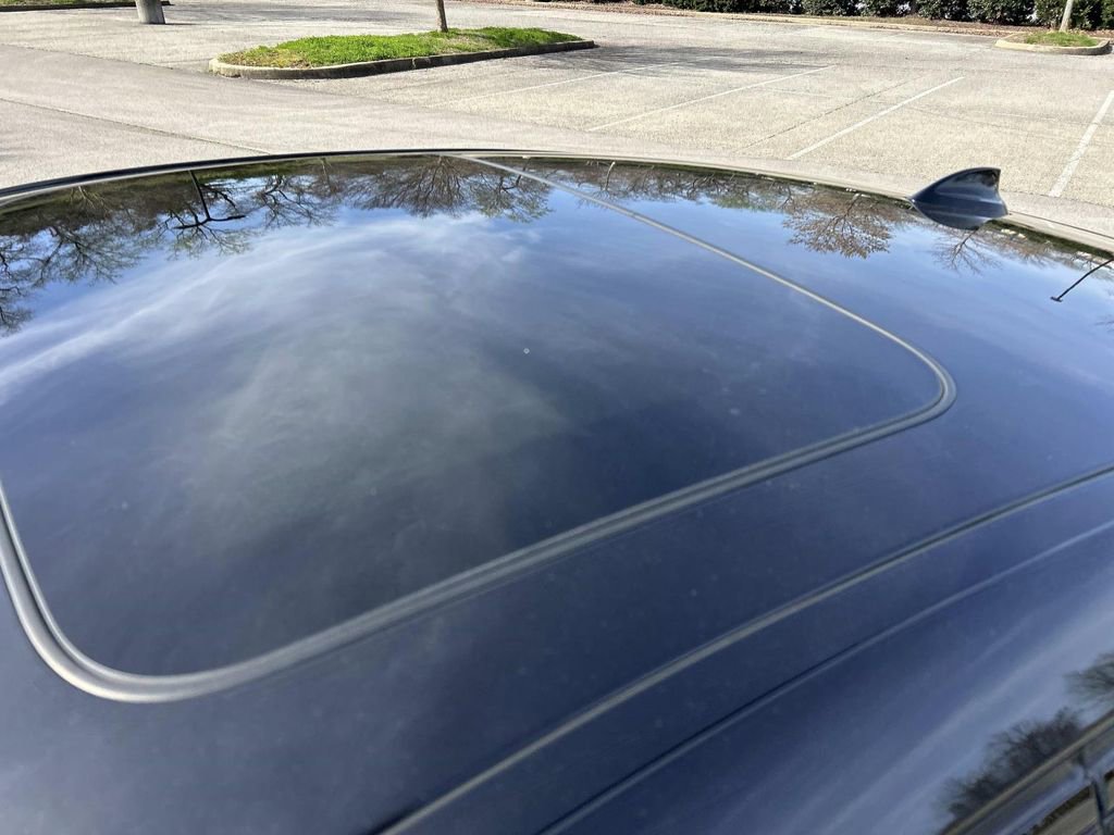 Used 2017 BMW X6 xDrive35i image 13