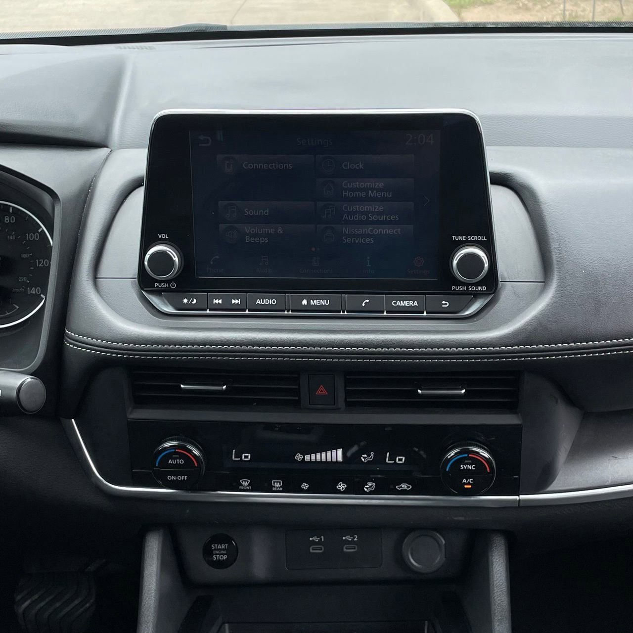 Used 2024 Nissan Rogue SV FWD image 18