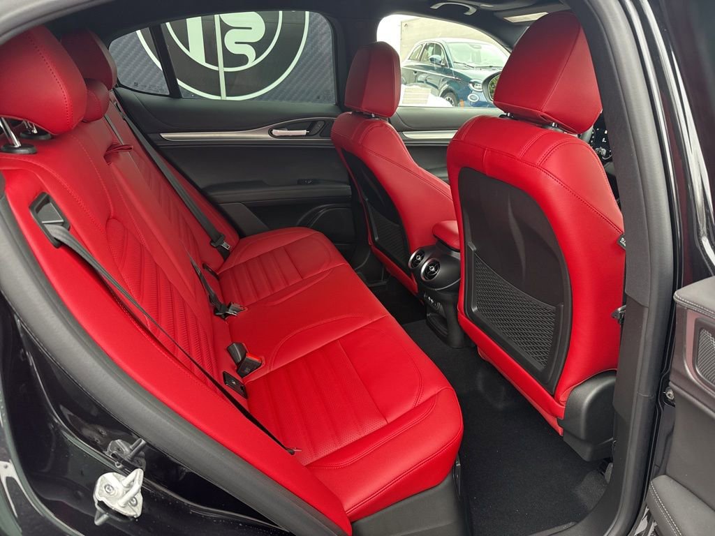 New 2026 Alfa Romeo Stelvio Sprint image 19