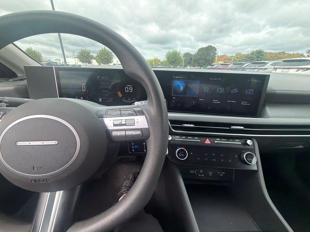 Used 2025 Hyundai Sonata SEL FWD image 17