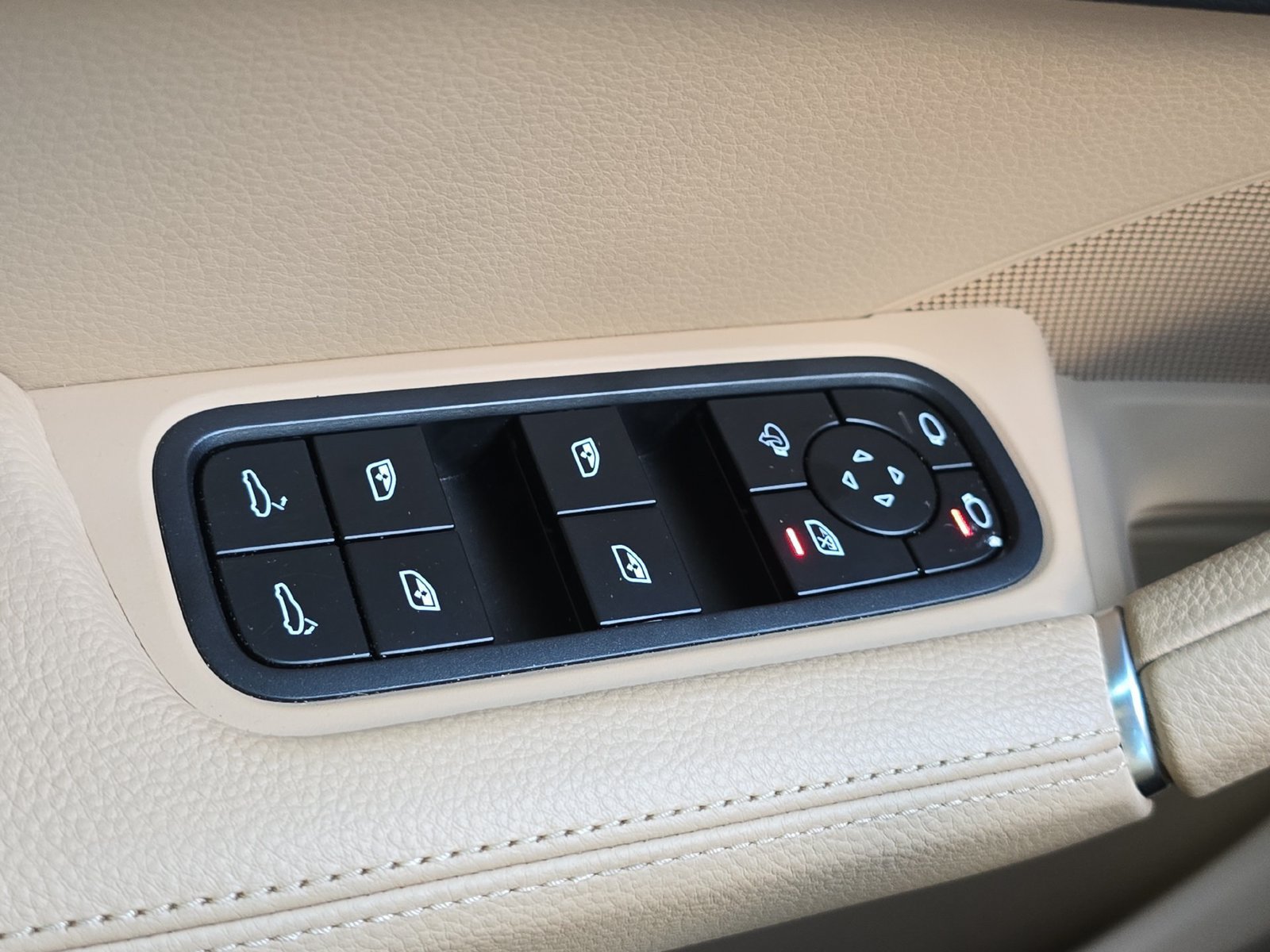 Certified 2023 Porsche Cayenne Platinum Edition AWD/4WD image 14