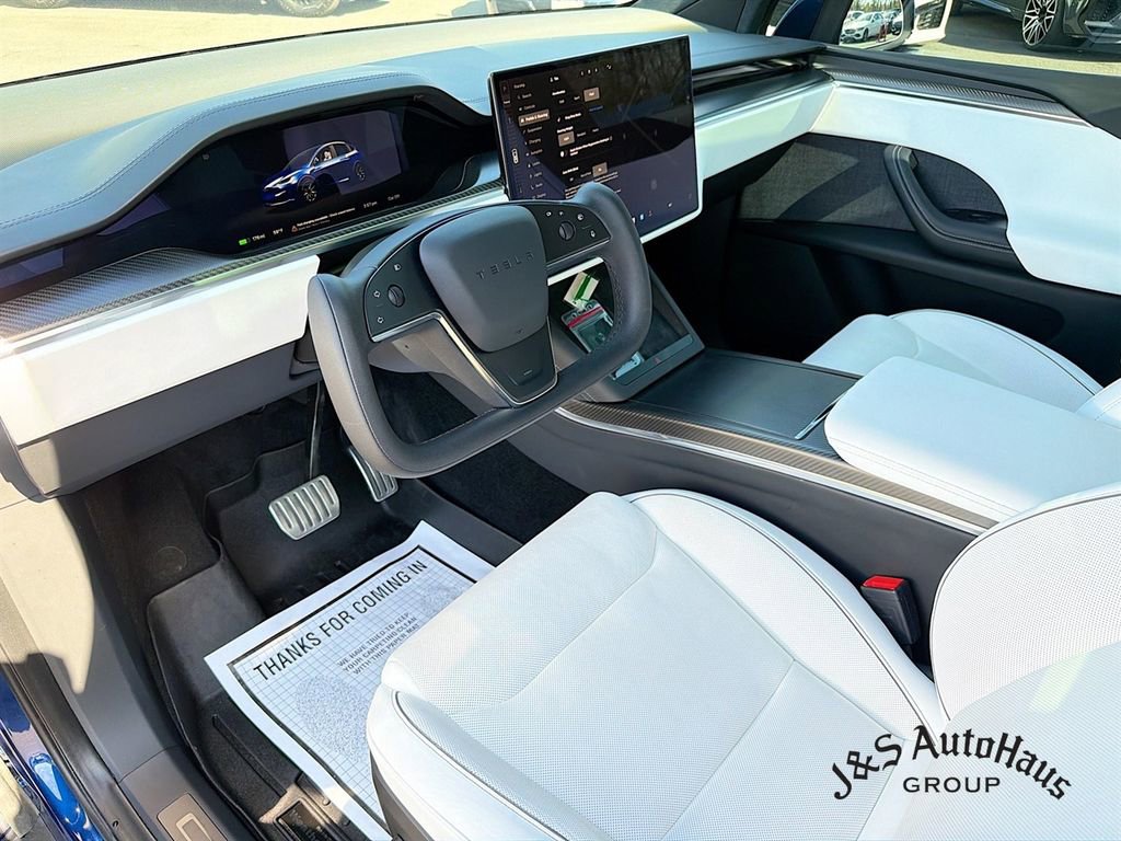 Used 2022 Tesla Model X Plaid image 9