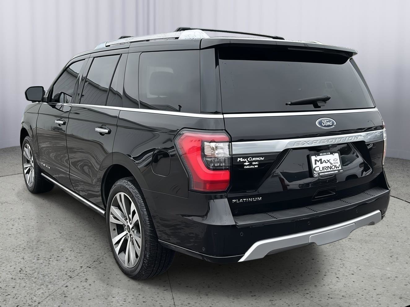 Used 2021 Ford Expedition Platinum image 3