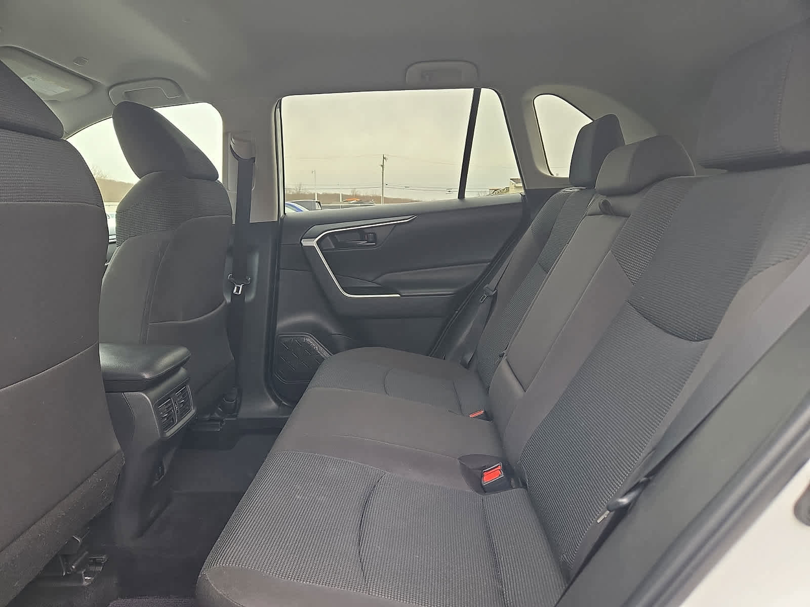 Used 2023 Toyota RAV4 LE image 12