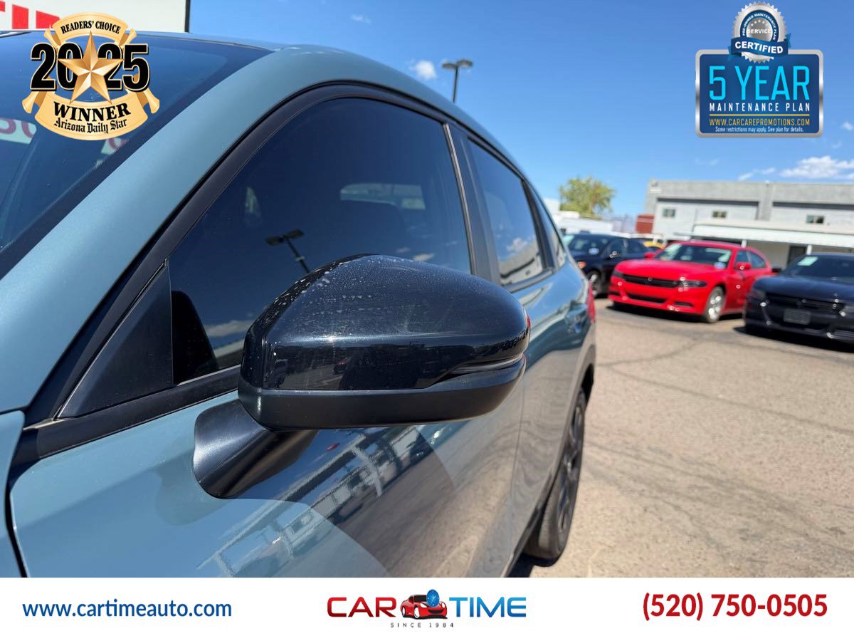 Used 2025 Honda HR-V Sport image 11