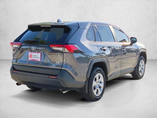 Used 2022 Toyota RAV4 LE FWD image 5