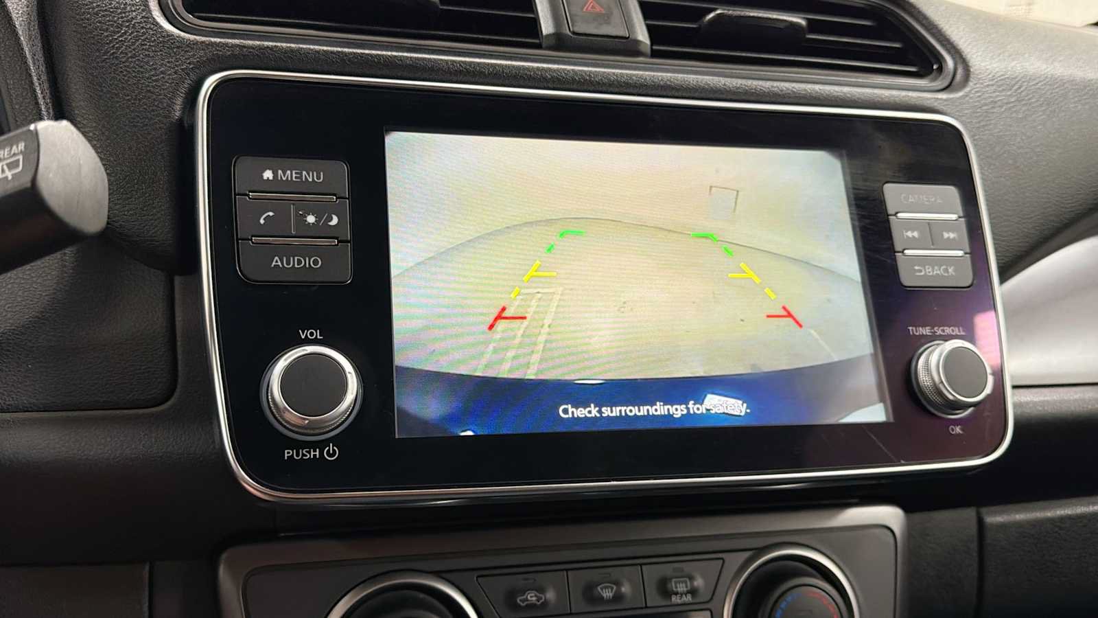 Used 2022 Nissan Leaf S FWD image 19