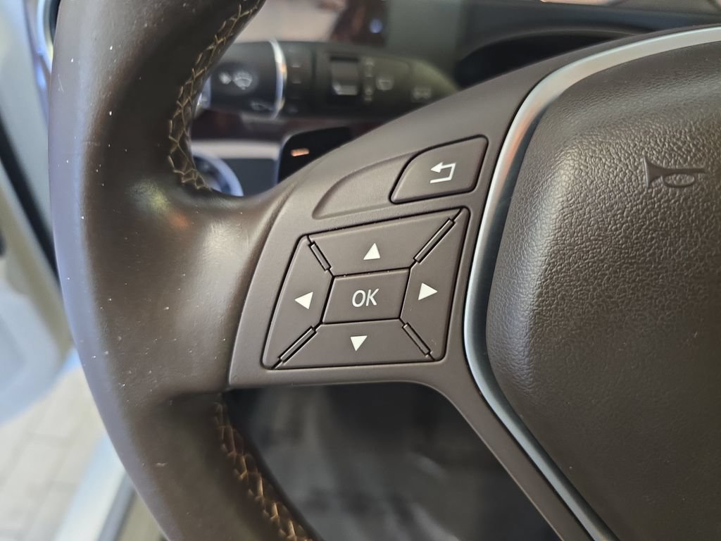 Used 2015 Mercedes-Benz GLK 350 4MATIC image 18