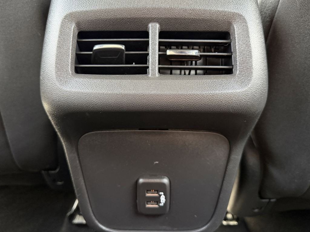 Used 2021 Chevrolet Equinox LT FWD image 25