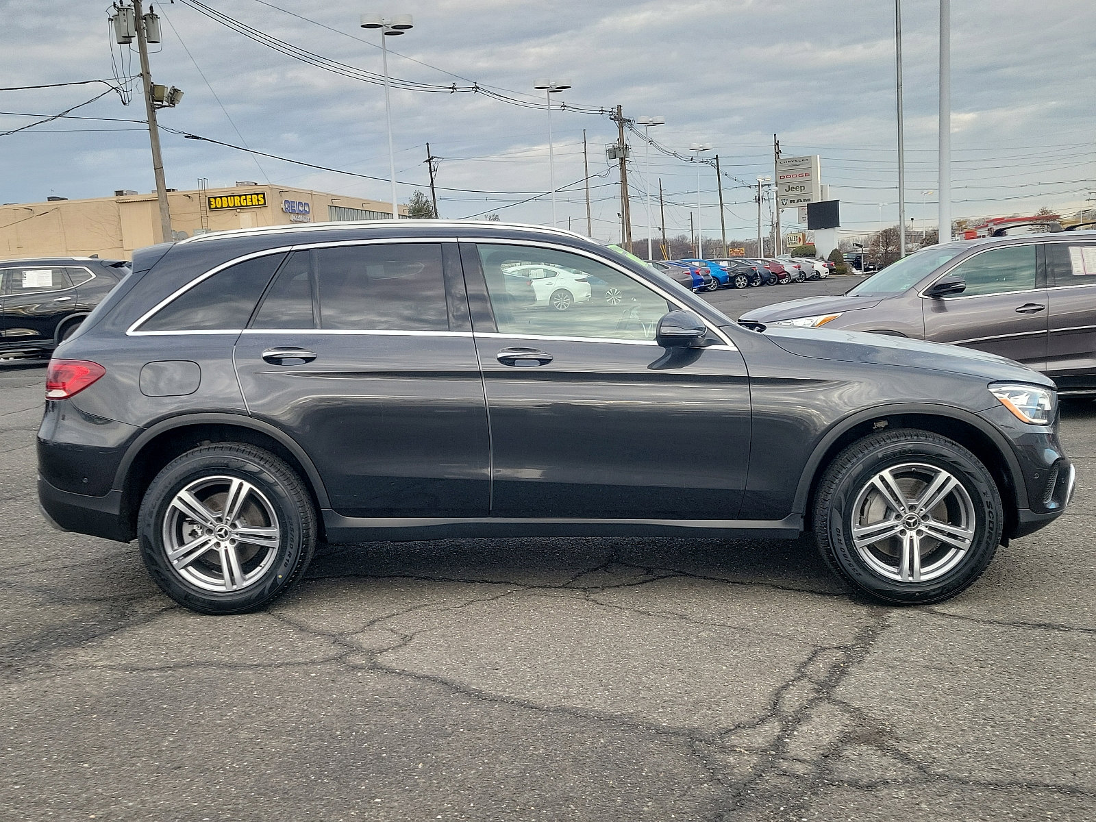 Used 2022 Mercedes-Benz GLC 300 4MATIC image 7