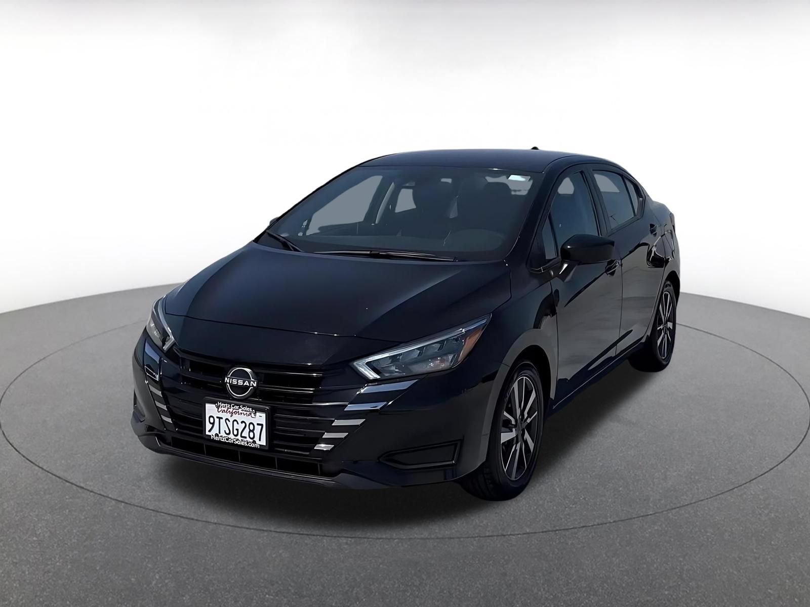 Used 2025 Nissan Versa SV FWD image 7