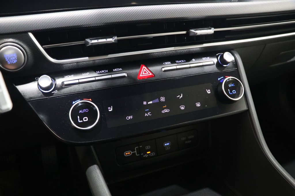 Used 2025 Hyundai Sonata SEL FWD image 24