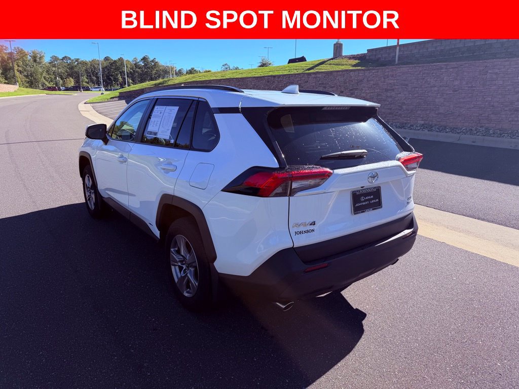 Used 2025 Toyota RAV4 XLE w/ Convenience Package AWD/4WD image 5