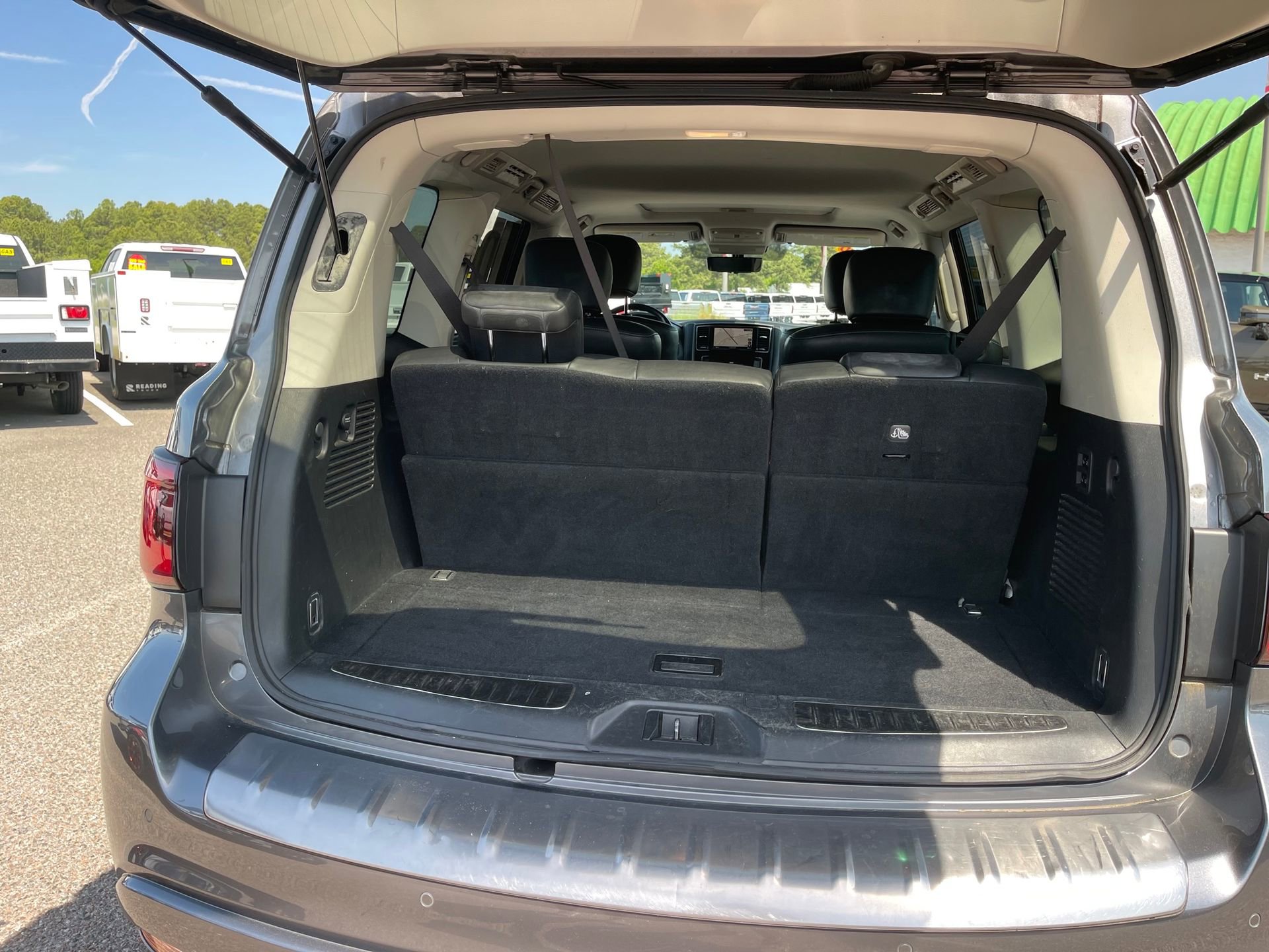 Used 2021 INFINITI QX80 Luxe AWD/4WD image 23