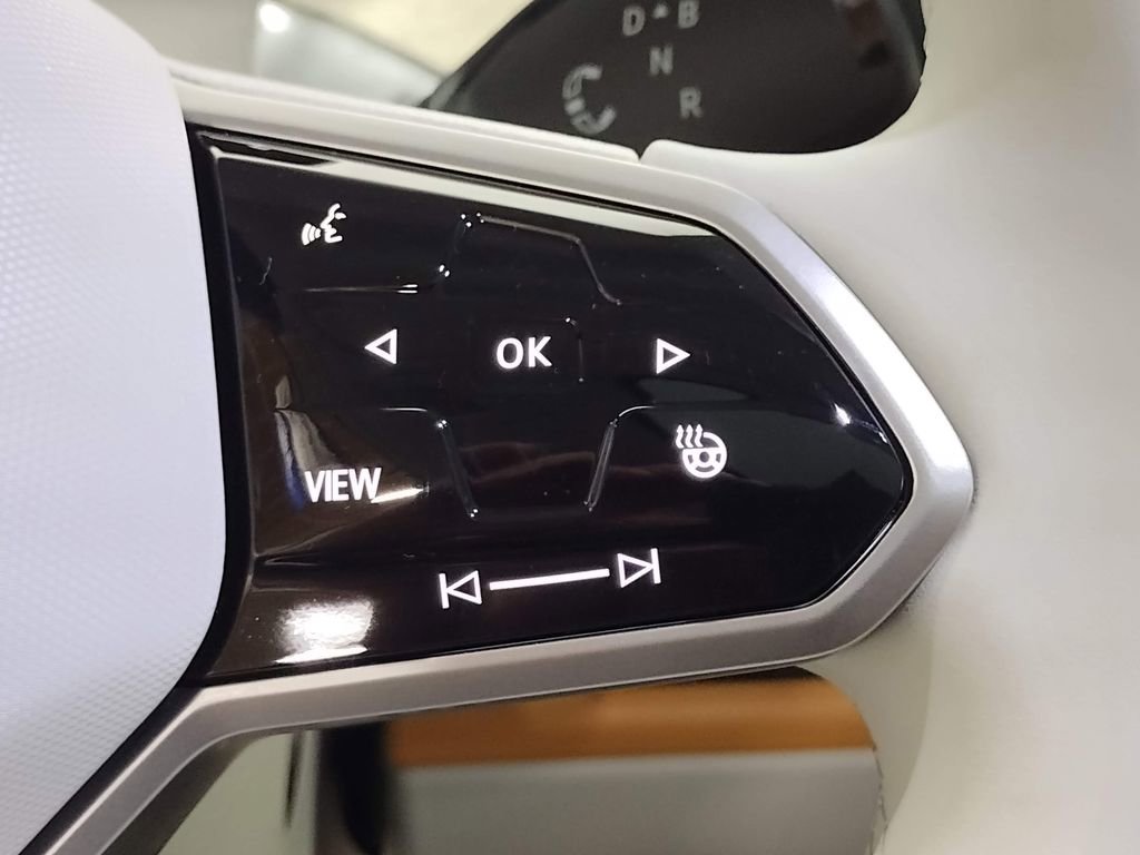 New 2025 Volkswagen ID. Buzz 1st Edition image 36