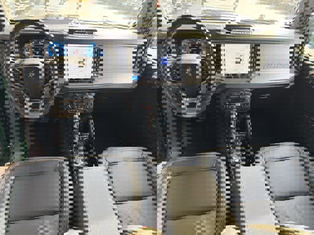 New 2025 Ford Bronco Outer Banks w/ Sasquatch Package AWD/4WD image 21