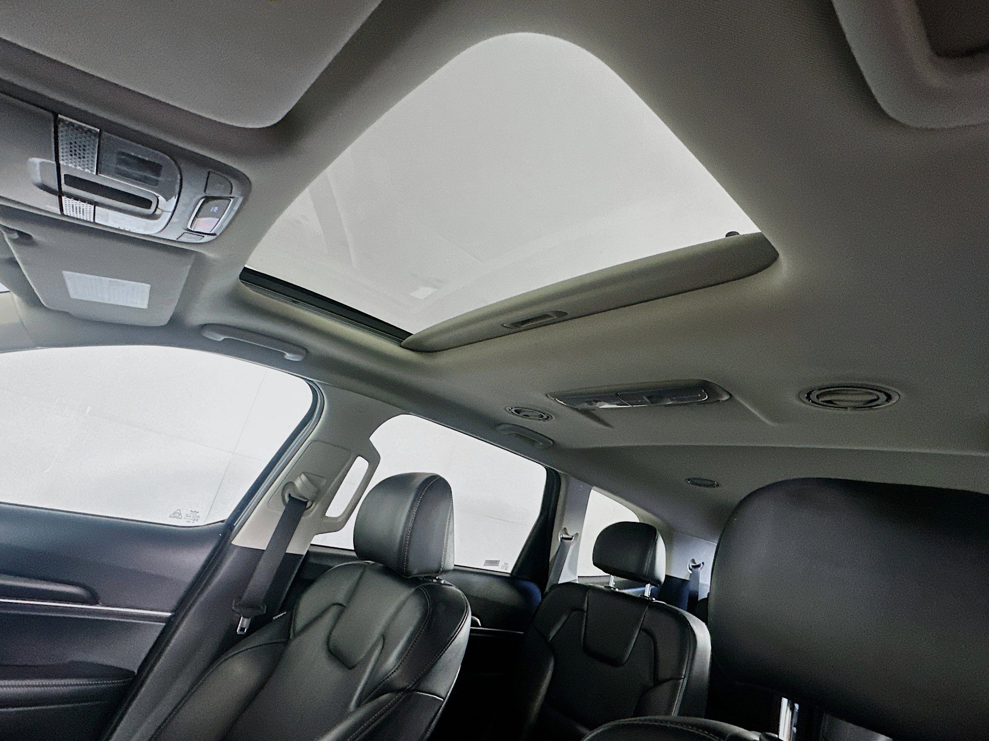 Used 2025 Kia Telluride S FWD image 26