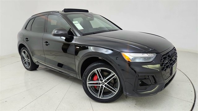 Used 2024 Audi Q5 e Prestige w/ Prestige Package
