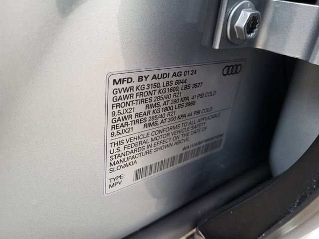 Used 2024 Audi SQ7 Prestige w/ S Sport Package AWD/4WD image 29