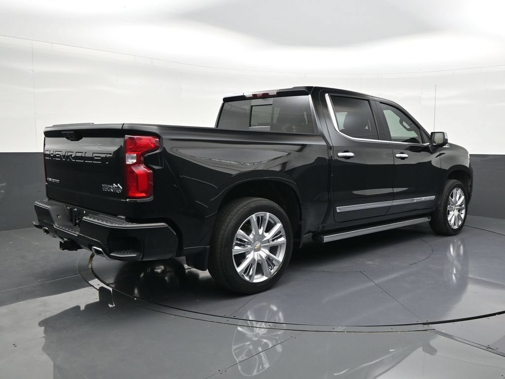 Used 2024 Chevrolet Silverado 1500 High Country AWD/4WD image 5