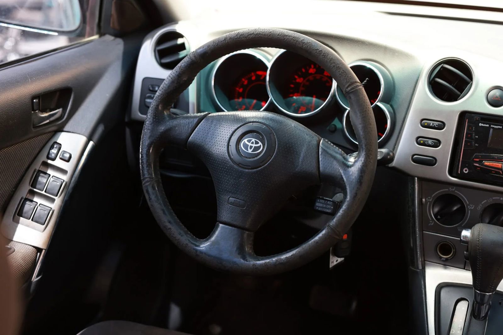 Used 2003 Toyota Matrix XR FWD image 26