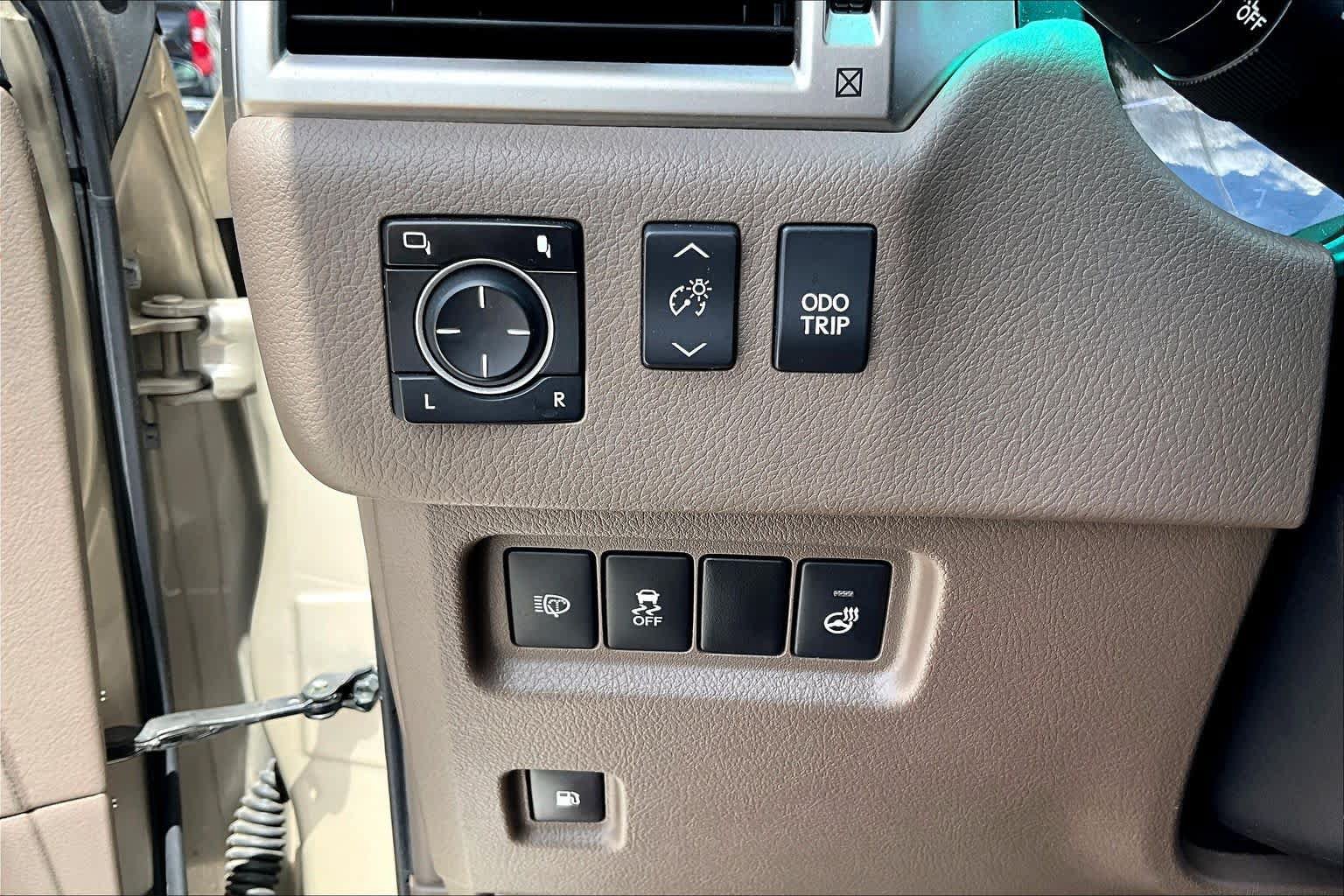 Used 2010 Lexus GX 460 Premium AWD/4WD image 31