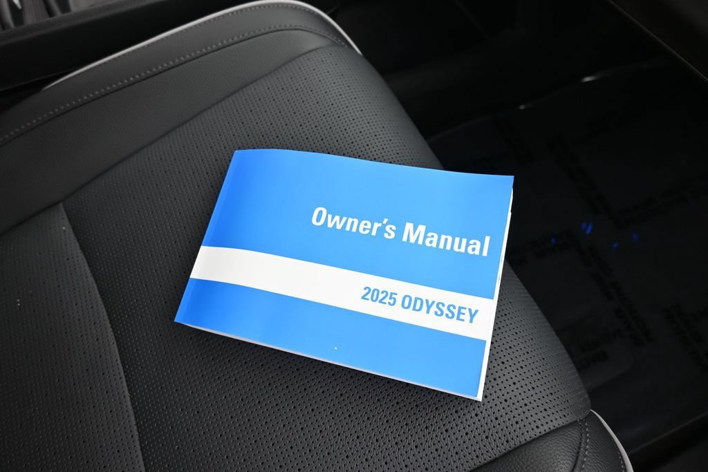 Used 2025 Honda Odyssey Elite image 37