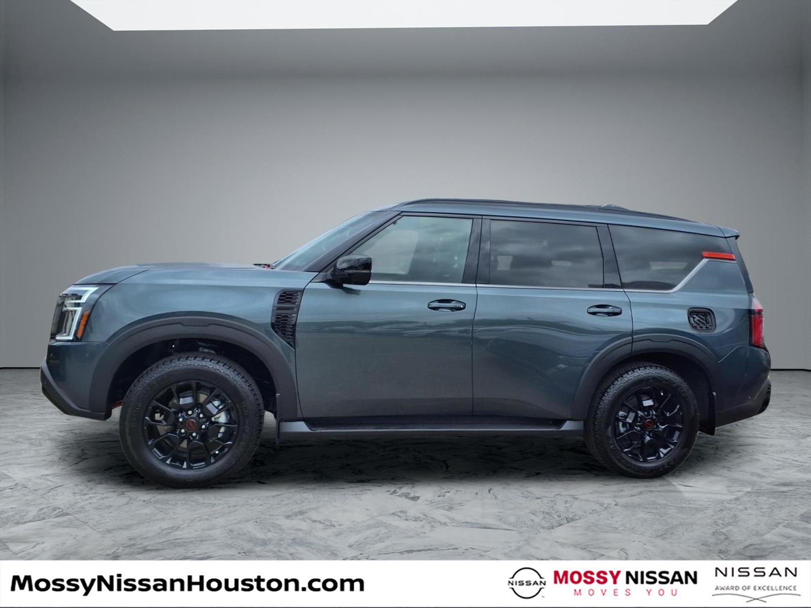 New 2026 Nissan Armada PRO-4X w/ Captain's Chari Seat Package AWD/4WD image 5