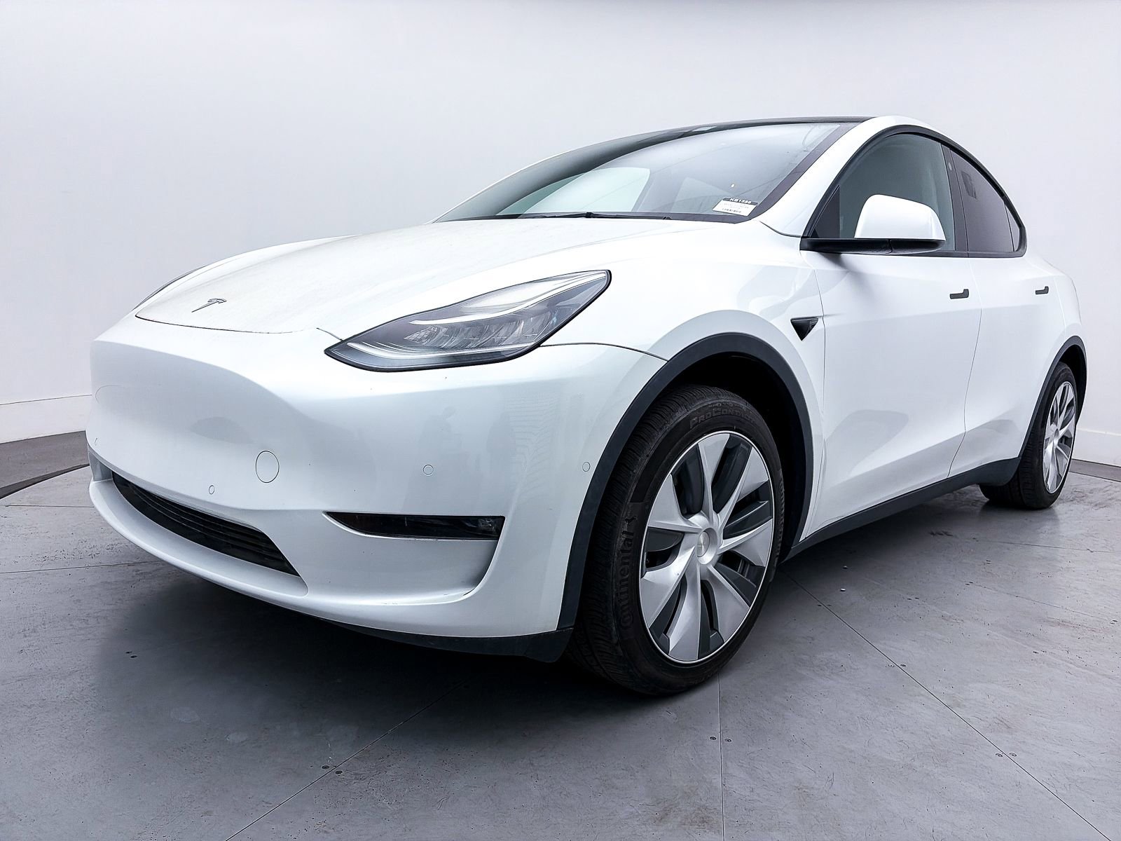 Used 2022 Tesla Model Y Long Range image 12